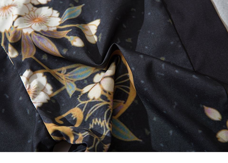 Golden Floral Heron Poly-cotton Kimono H83bf91a7f5e24a5f83c9c7b6a69d77b5d 2e134482