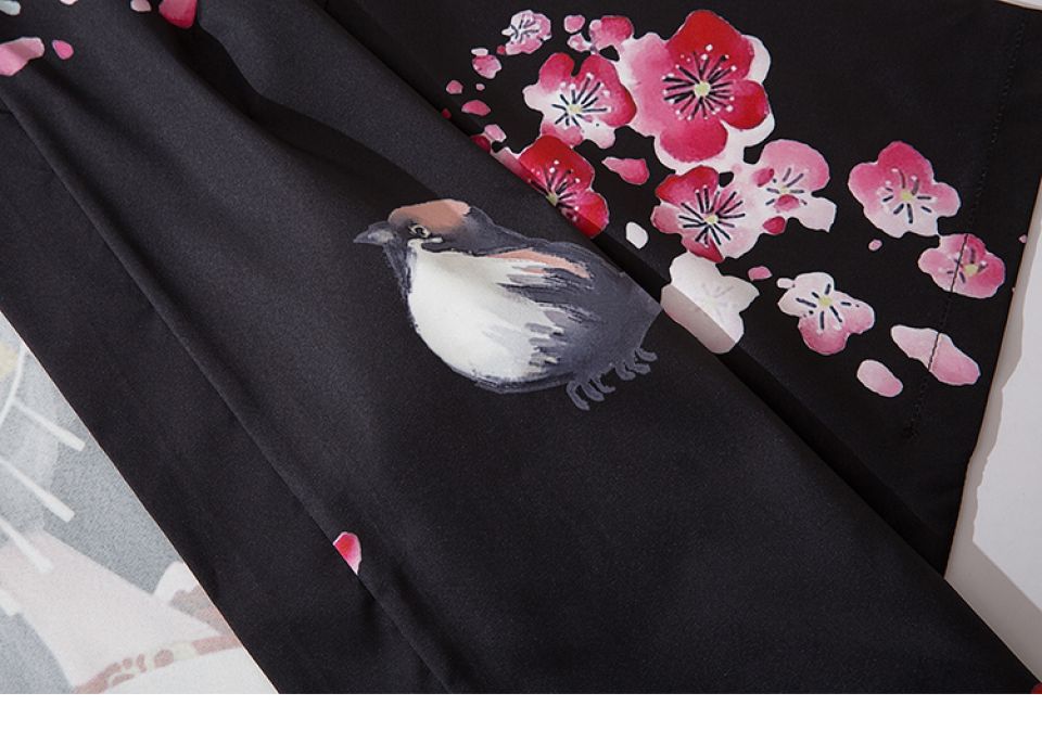 Japanese Girl In Flowers Poly-cotton Kimono H3b4d7b055b91472bbb03fc86f2fd27c3Y 556921b9