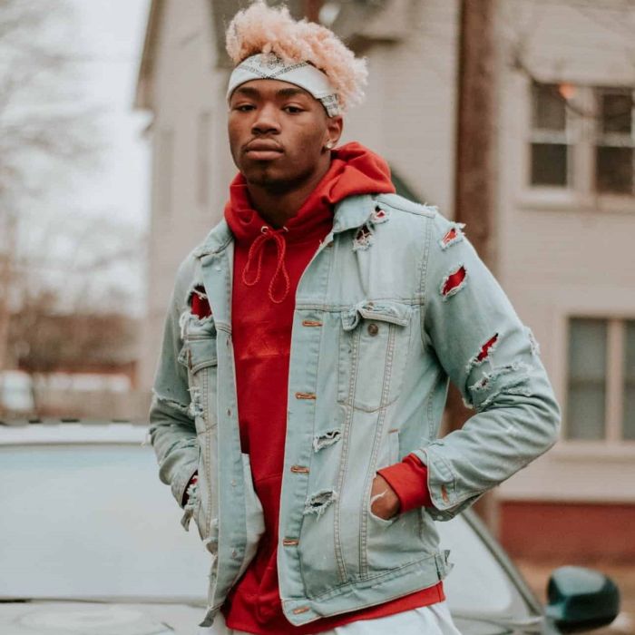 Fashion Binge: What Are You Watching This Weekend? matthew fassnacht 23df3bIea4 unsplash 99de7879