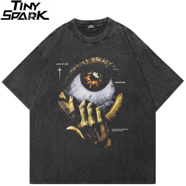 Grunge Eye Graphic T-Shirt