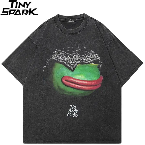 Bandana Frog Graphic T-Shirt