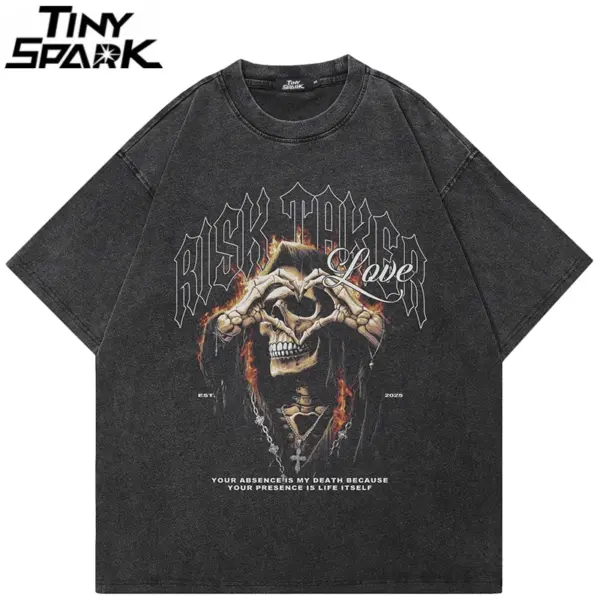 Risk Taker Skull Graphic T-Shirt